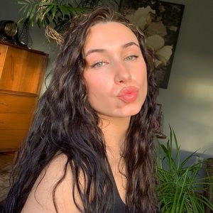 Meet your Posher, Shaye